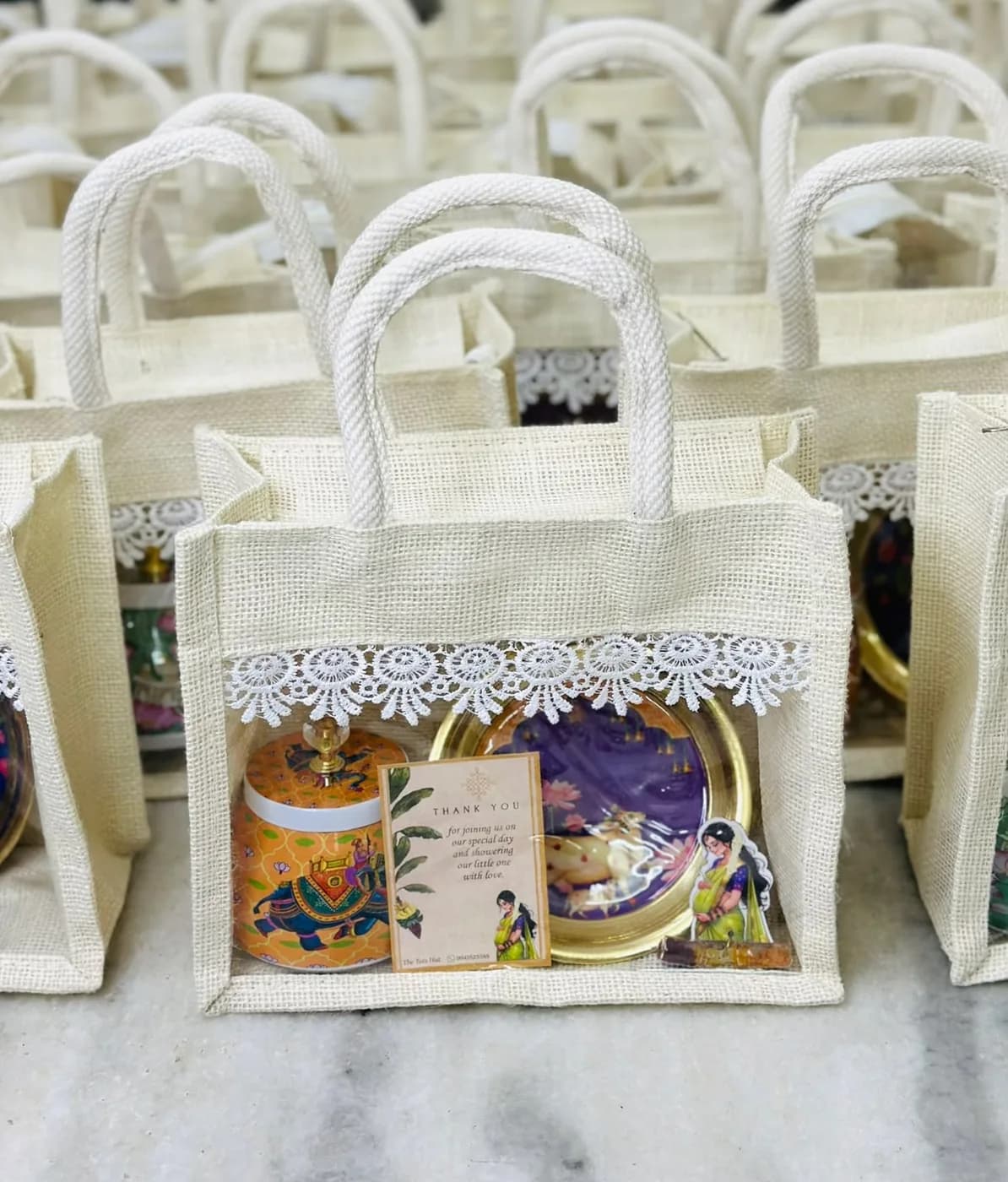 Window Hamper Bag