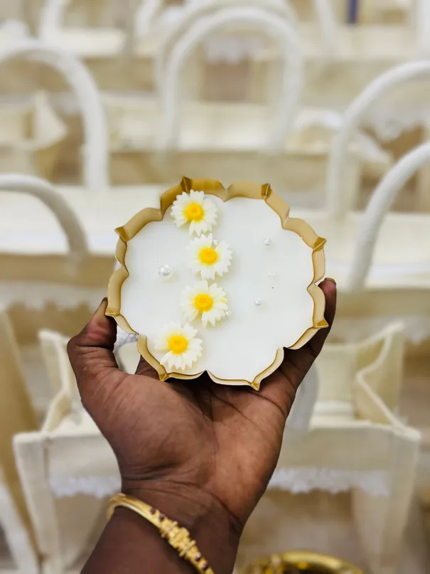 Scented Candles — image 1