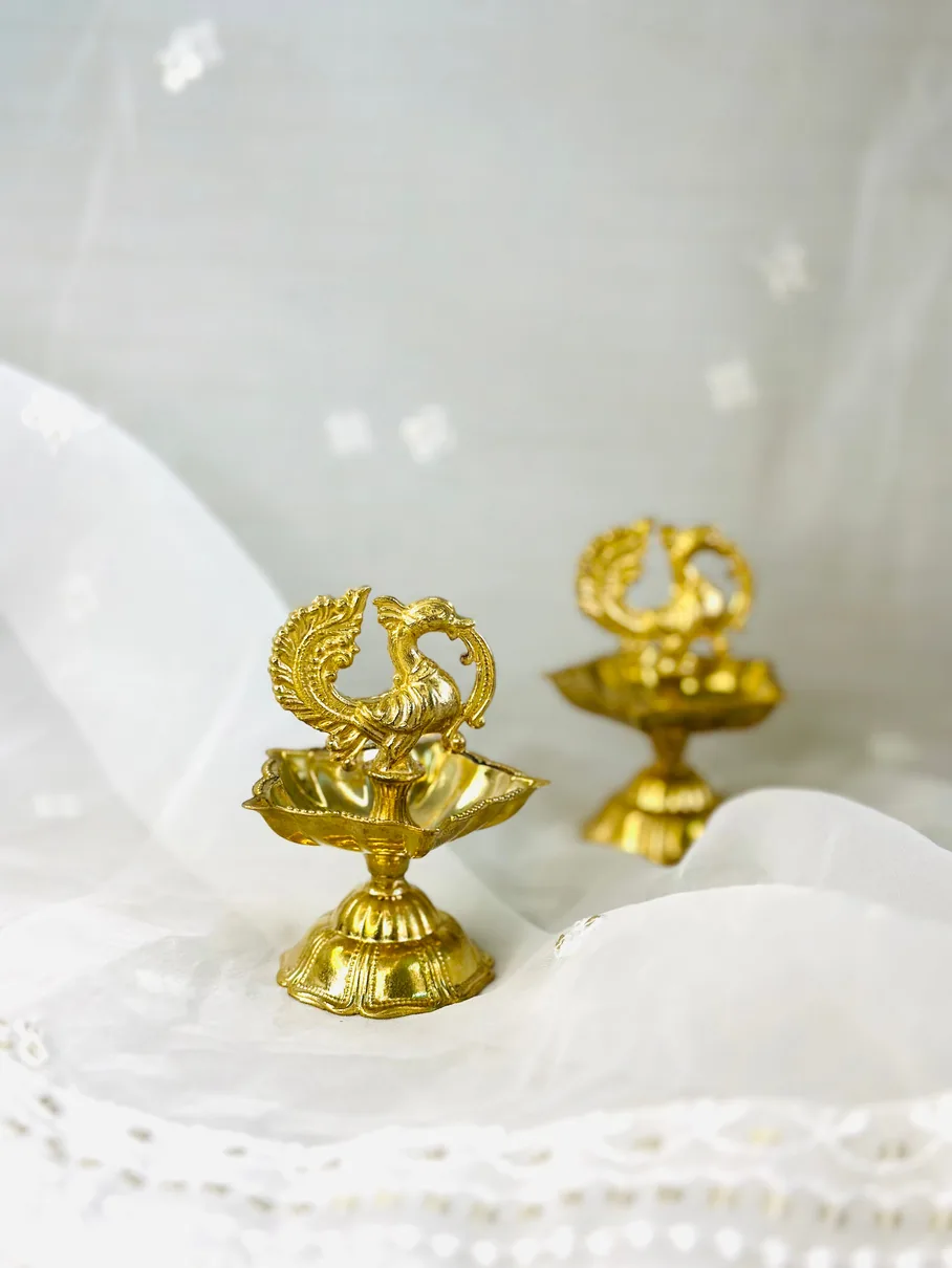 Annapakshi Diya — image 1